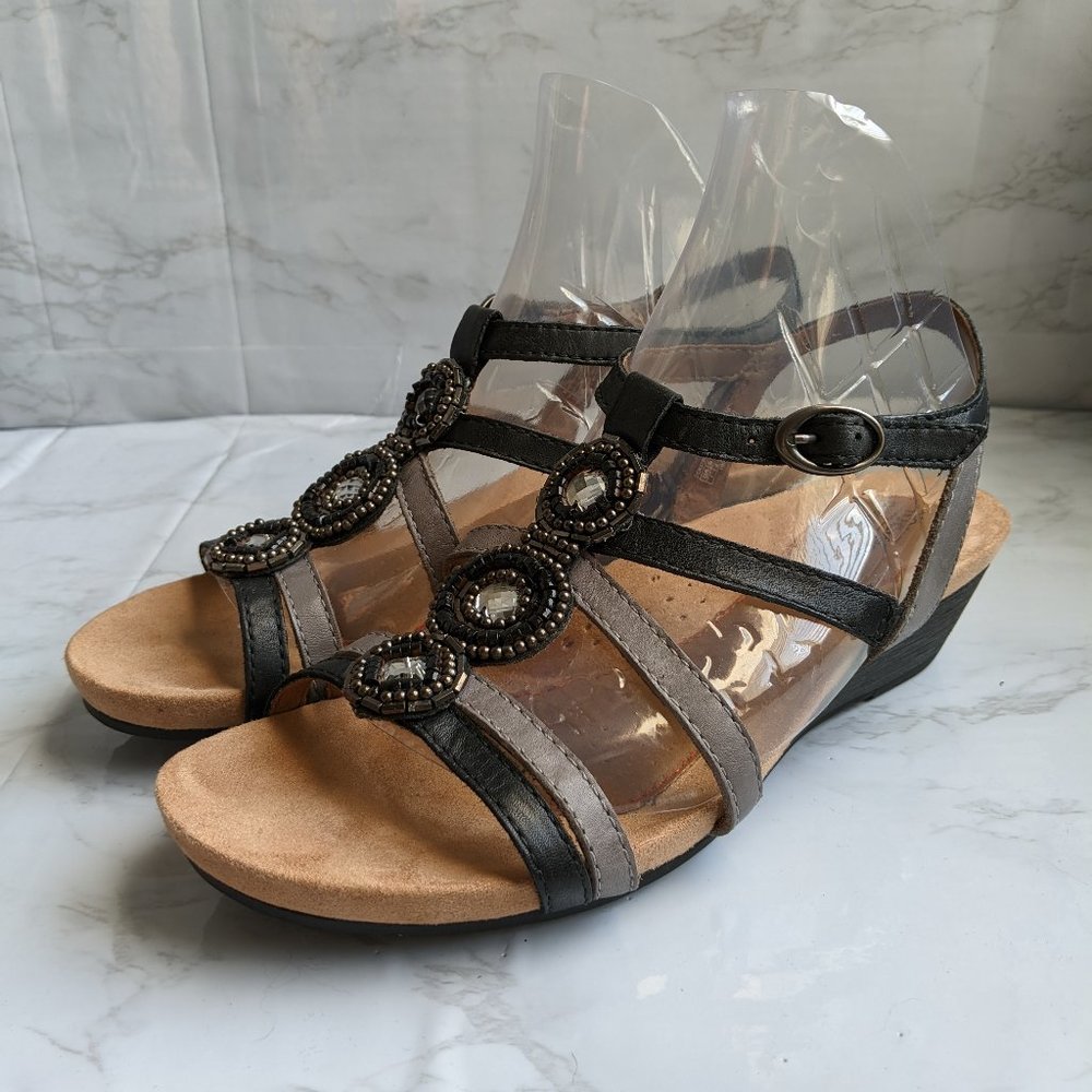 Cobb Hill women's Hannah leather sandal, black